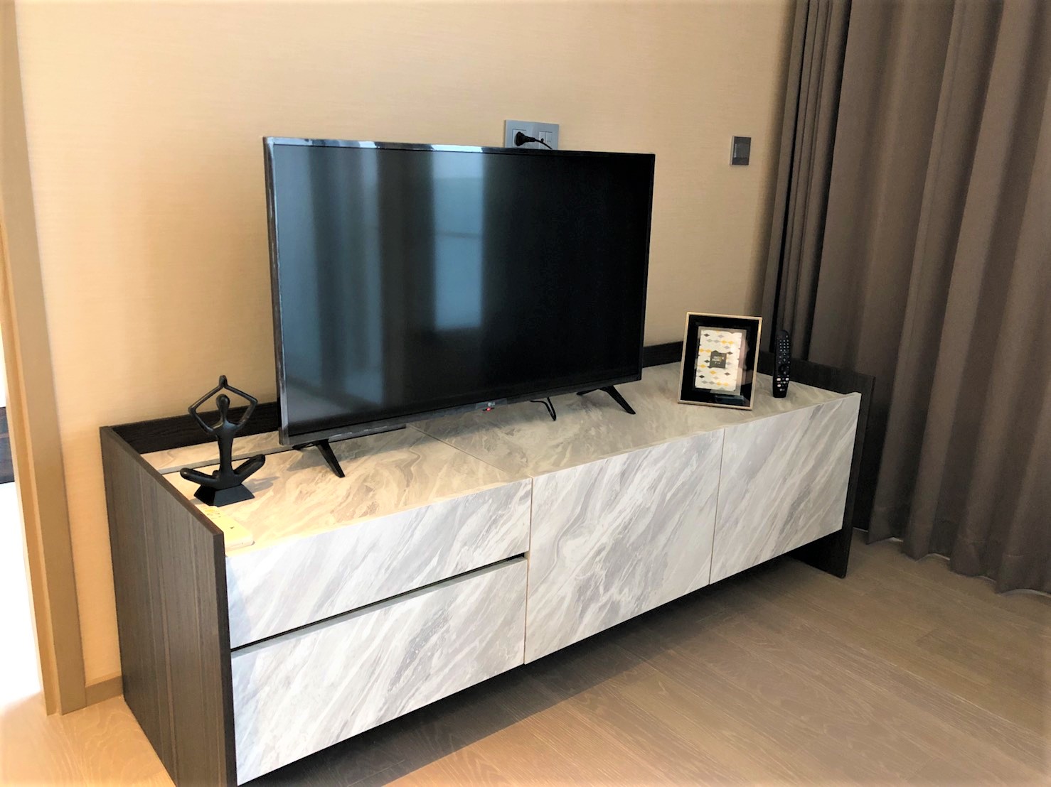 1 Bedroom, 1 Bathroom 52 sqm size The ESSE Asoke For Rent 35,000THB