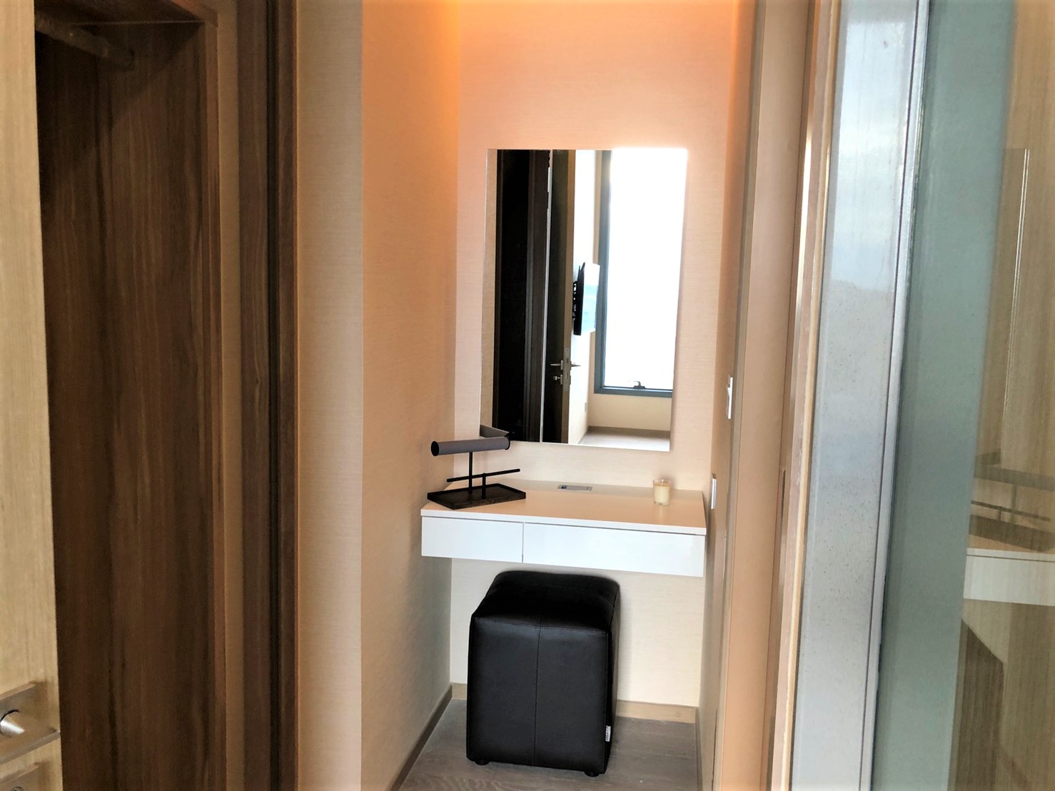 1 Bedroom, 1 Bathroom 52 sqm size The ESSE Asoke For Rent 35,000THB