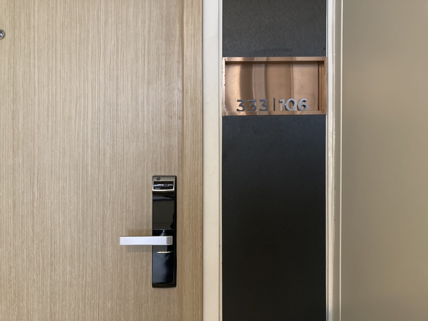1 Bedroom, 1 Bathroom 48 sqm The ESSE Asoke For Rent