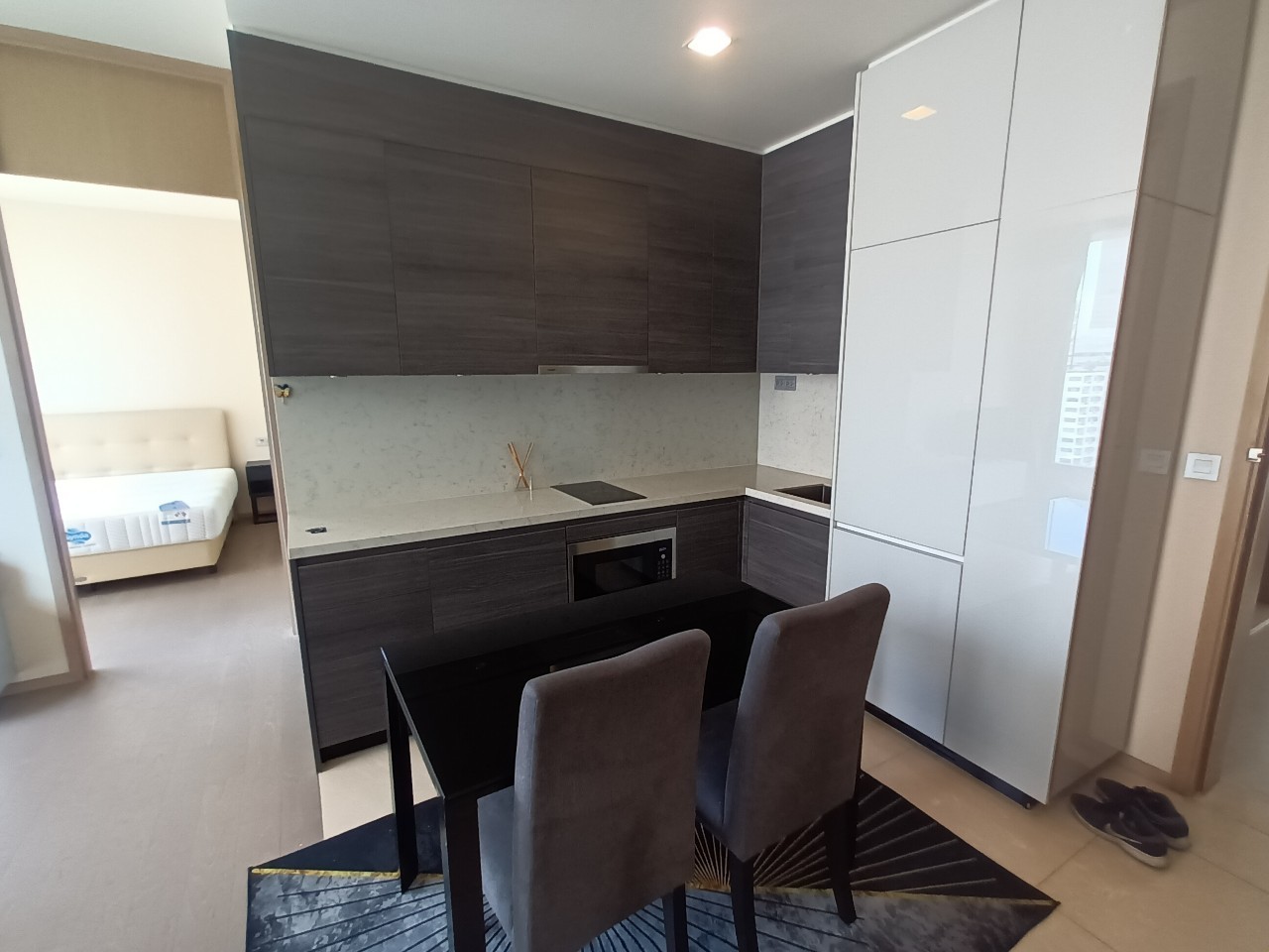 1 Bedroom, 1 Bathroom 48 sqm The ESSE Asoke For Rent