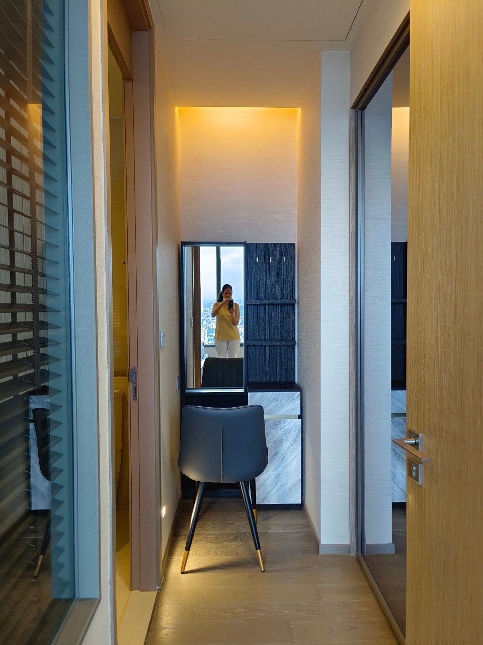 1 Bedroom, 1 Bathroom 48 sqm size The ESSE Asoke For Rent 40,000THB