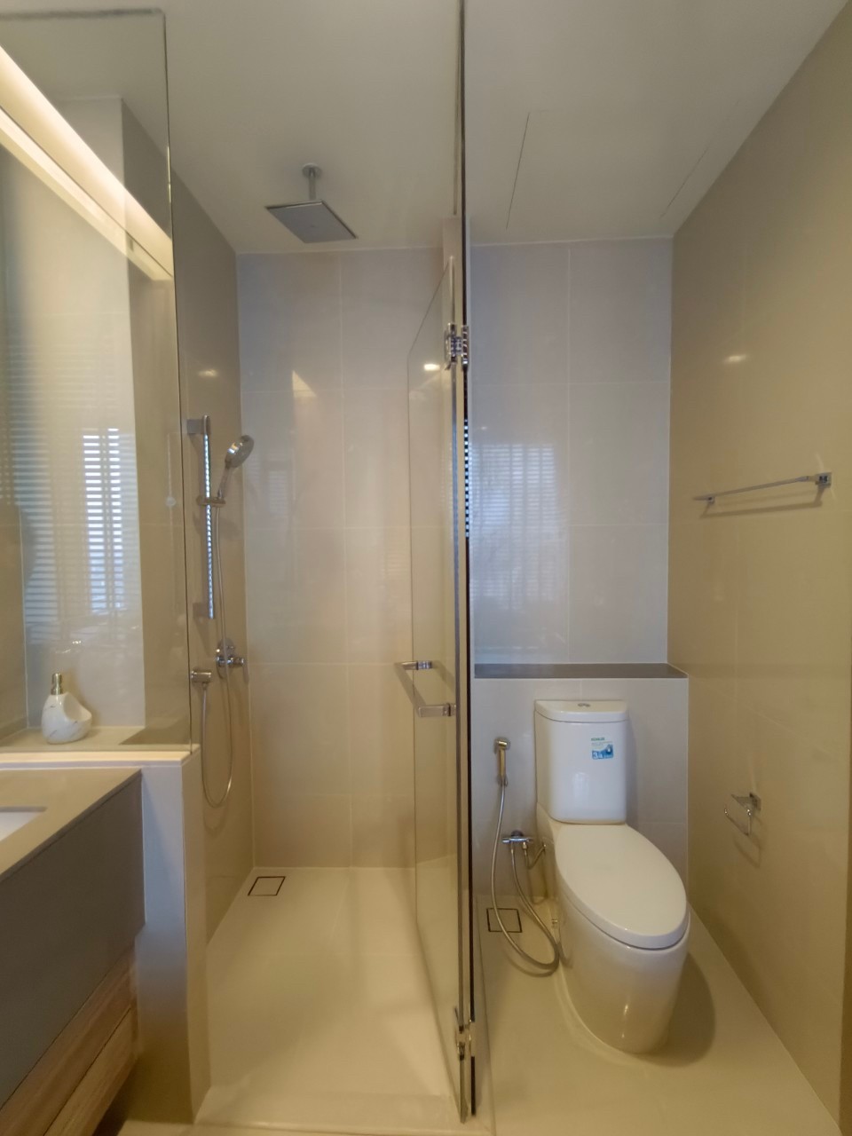 3 Bedrooms, 3 Bathrooms 205sqm size 33rd Floor  The Ritz Carlton For Rent 175,000 till May 2024 & For Sale 100MB Negotiable Price