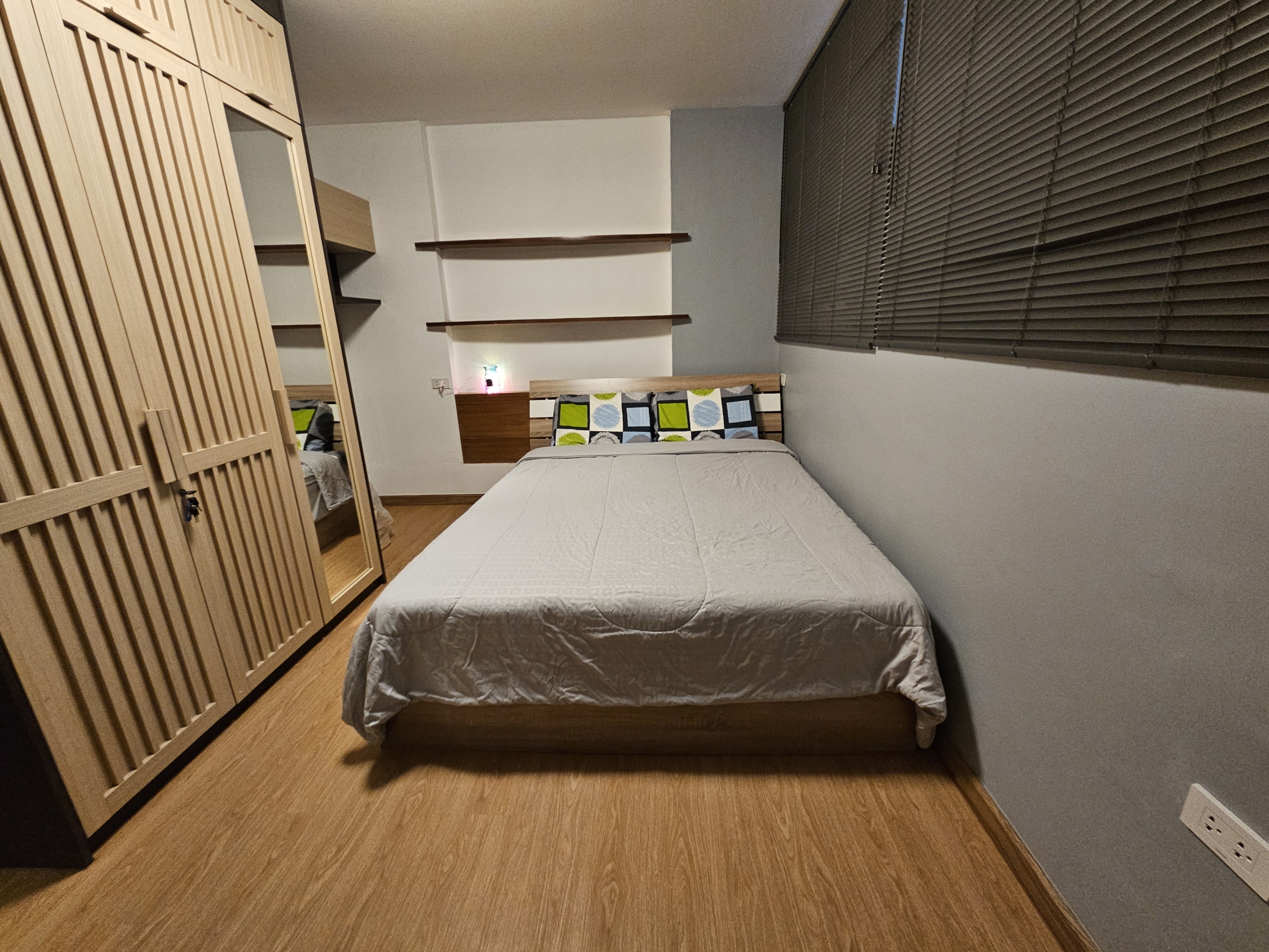 2 Bedrooms, 1 Bathroom 78 sqm size Monterey Place For Rent 40,000THB