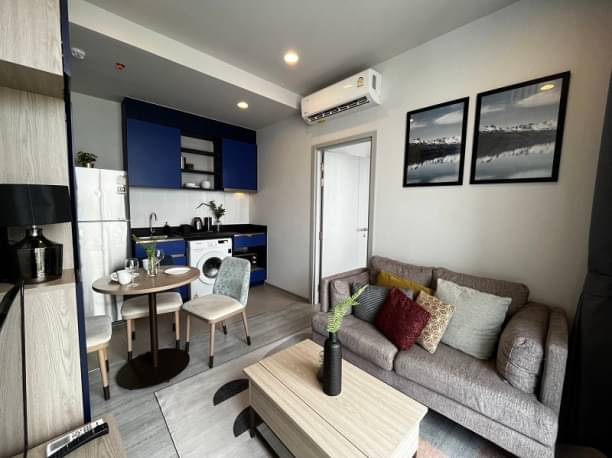 2 Bedrooms, 2 Bathrooms 45.67 sqm size XT Ekkamai For Rent 30,000 THB (Negotiable Price)