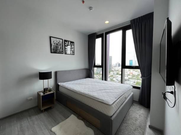 2 Bedrooms, 2 Bathrooms 45.67 sqm size XT Ekkamai For Rent 30,000 THB (Negotiable Price)