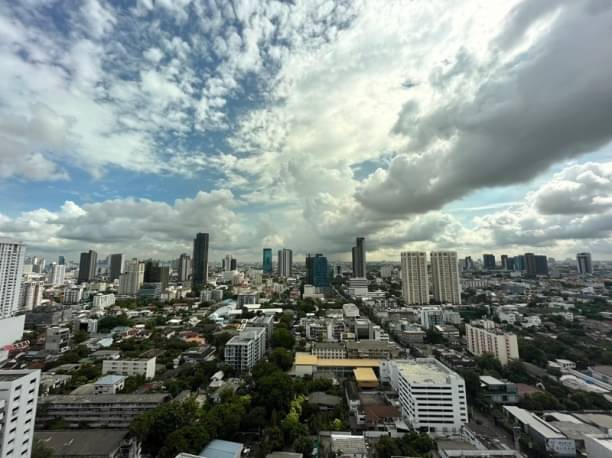 2 Bedrooms, 2 Bathrooms 45.67 sqm size XT Ekkamai For Rent 30,000 THB (Negotiable Price)