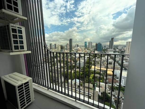 2 Bedrooms, 2 Bathrooms 45.67 sqm size XT Ekkamai For Rent 30,000 THB (Negotiable Price)