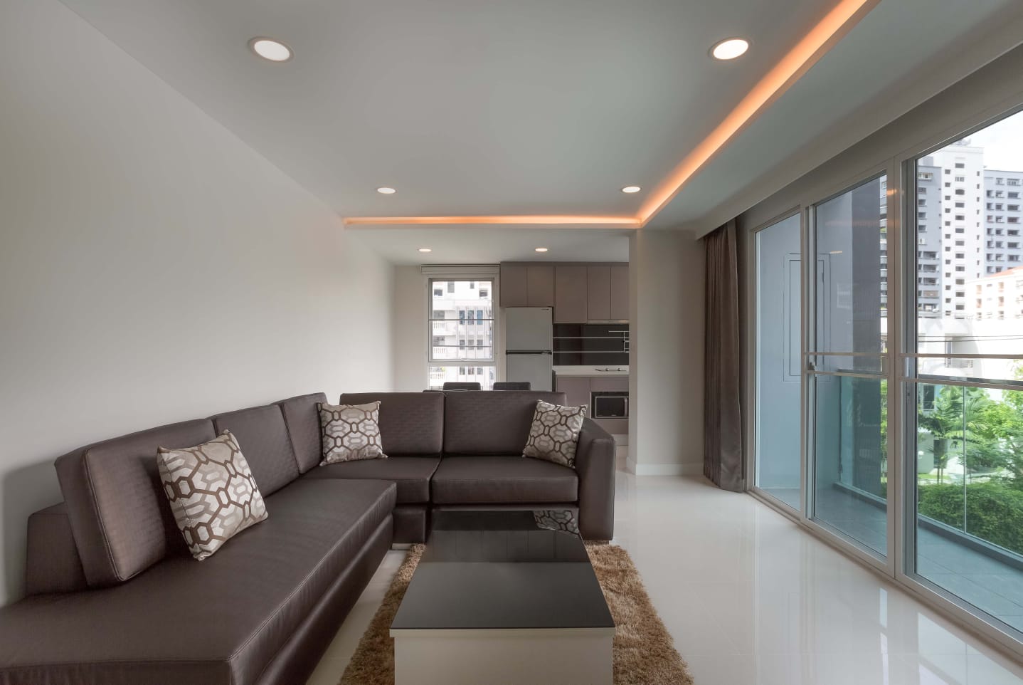 2 Bedrooms, 2 Bathrooms 100 sqm size Aashiana Sukhumvit 26 For Rent 65,000THB