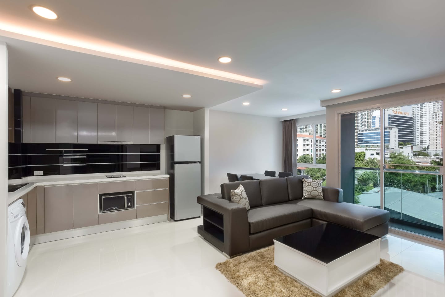 2 Bedrooms, 2 Bathrooms 100 sqm size Aashiana Sukhumvit 26 For Rent 65,000THB