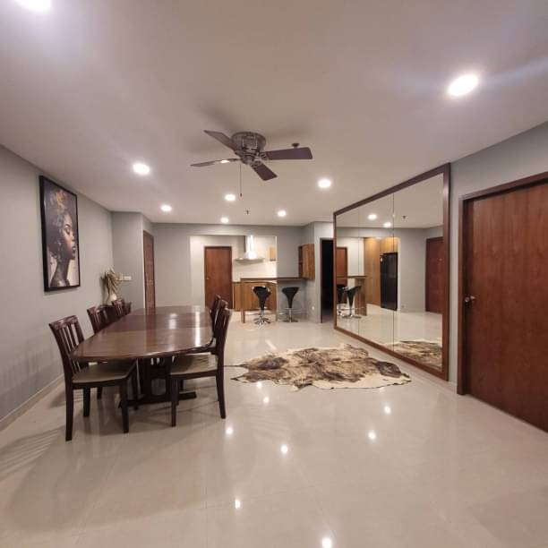 2 Bedrooms, 2 Bathrooms 105 sqm size Baan Prompong For Rent 45,000THB