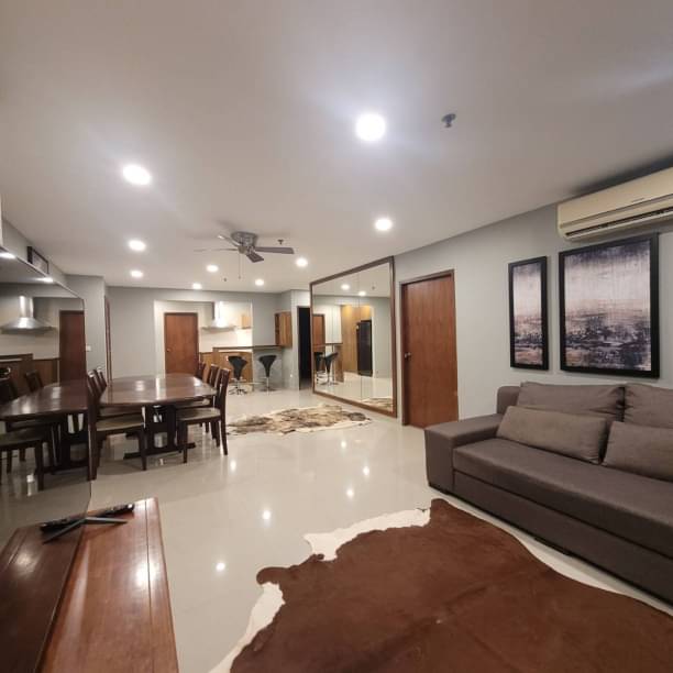 2 Bedrooms, 2 Bathrooms 105 sqm size Baan Prompong For Rent 45,000THB