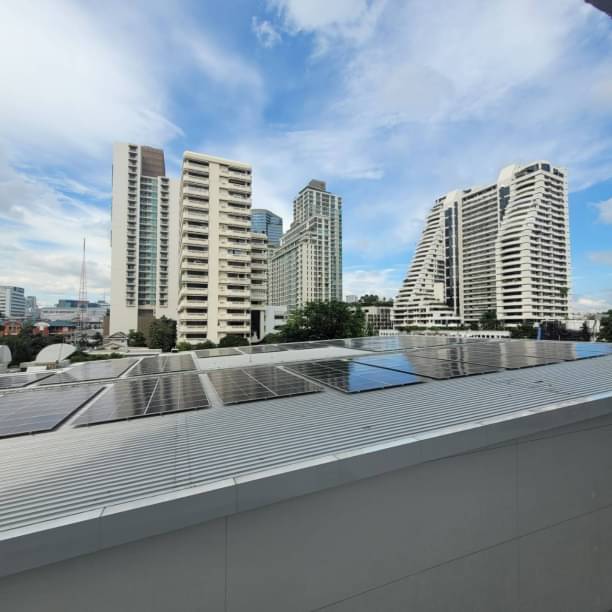 2 Bedrooms, 2 Bathrooms 105 sqm size Baan Prompong For Rent 45,000THB