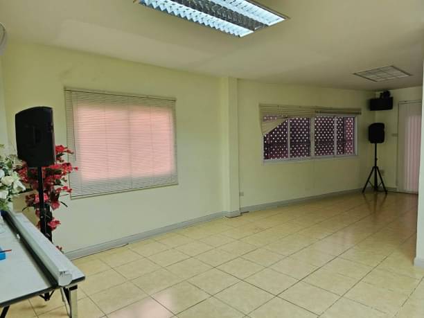 Home Office Space for Rent Space area 500 Sqm 4 Stories (Standalone) 9 Office Spaces, 6 Bathrooms For Rent 100KTHB
