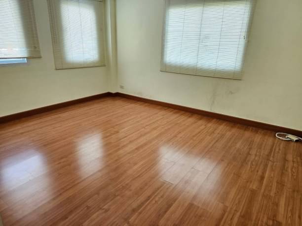 Home Office Space for Rent Space area 500 Sqm 4 Stories (Standalone) 9 Office Spaces, 6 Bathrooms For Rent 100KTHB