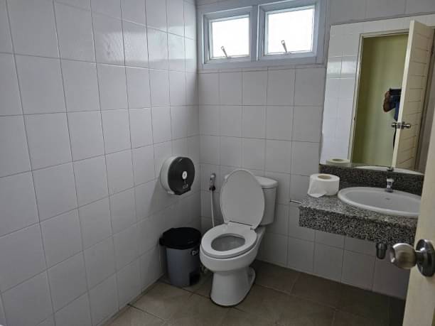 Home Office Space for Rent Space area 500 Sqm 4 Stories (Standalone) 9 Office Spaces, 6 Bathrooms For Rent 100KTHB