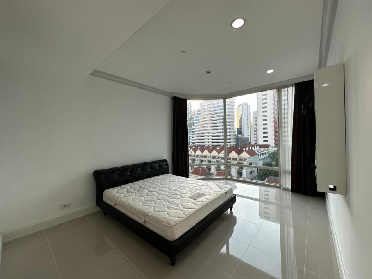 3 Bedrooms 3 Bathrooms Size 146 sqm Royce Private Residence for Rent 85,000 THB for Sale 31MTHB
