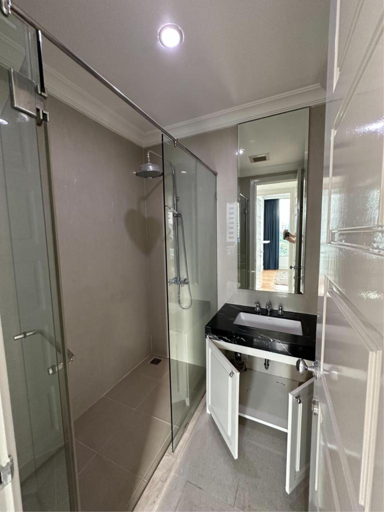 3 Bedrooms 3 Bathrooms Size 146 sqm Royce Private Residence for Rent 85,000 THB for Sale 31MTHB