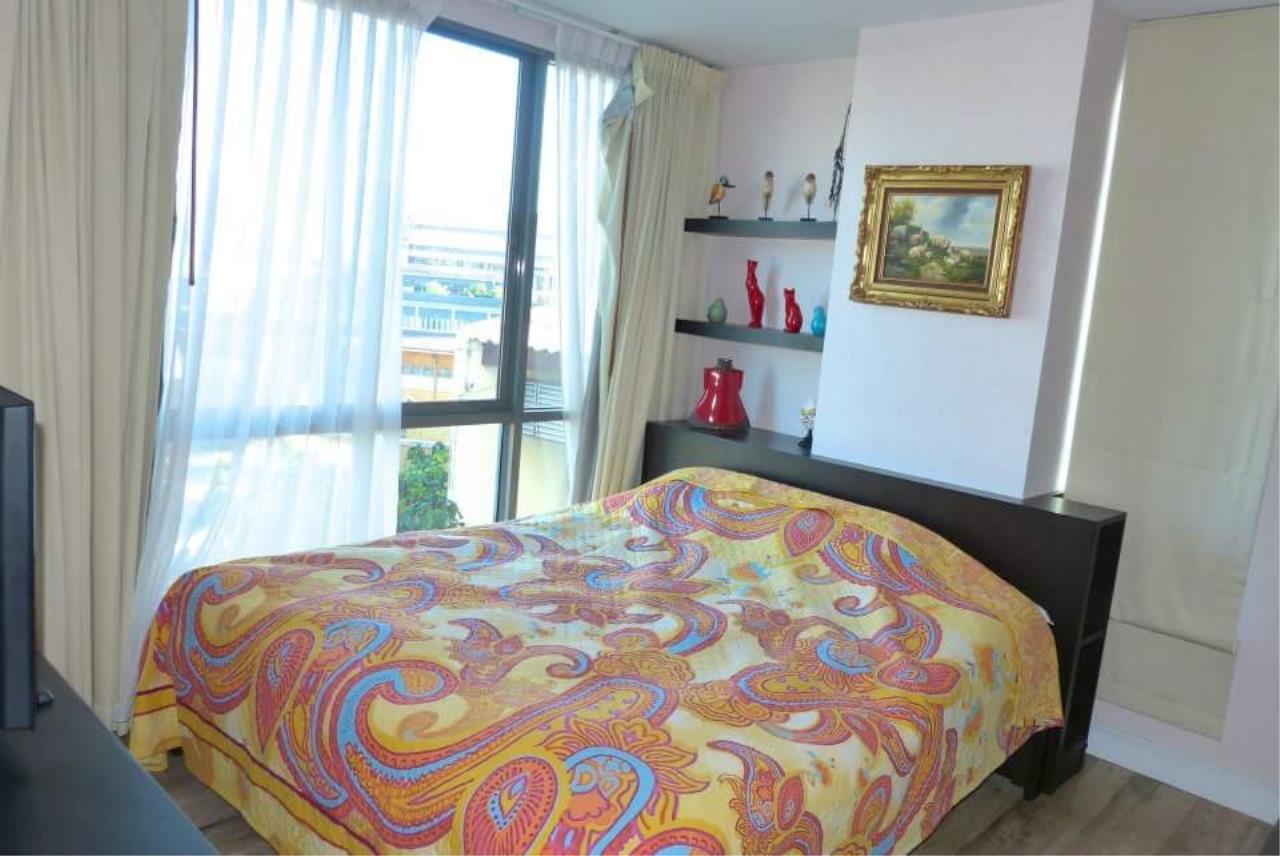 2 Bedrooms, 2 Bathrooms + 1 study 80sqm Click Condo Sukhumvit 65 for Sale 7.2 million THB