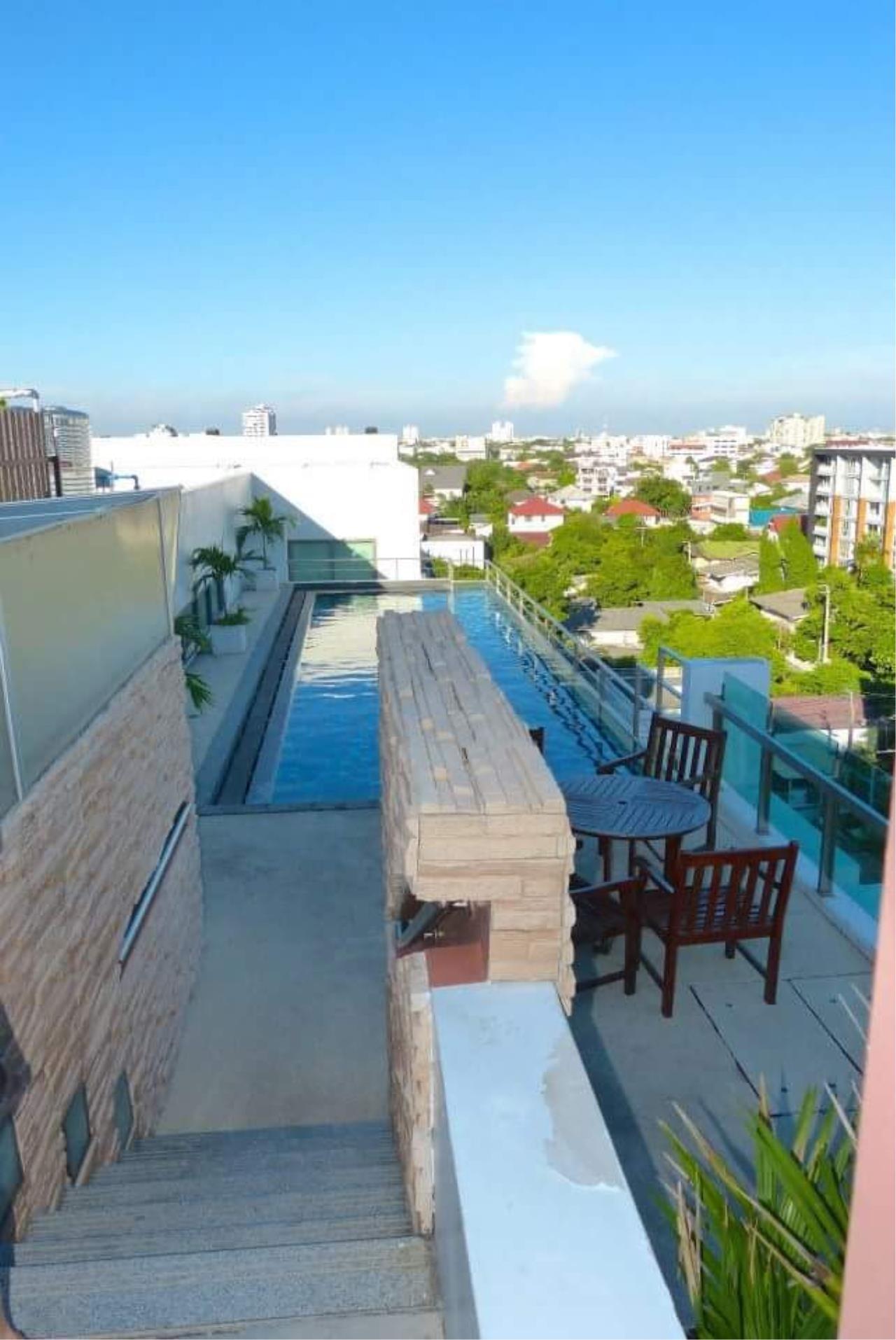 2 Bedrooms, 2 Bathrooms + 1 study 80sqm Click Condo Sukhumvit 65 for Sale 7.2 million THB
