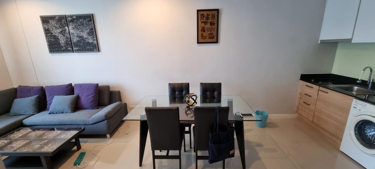 1 Bedroom, 1 Bathroom 47 sqm size Circle Condominium Petchaburi for Sale 4.6MTHB
