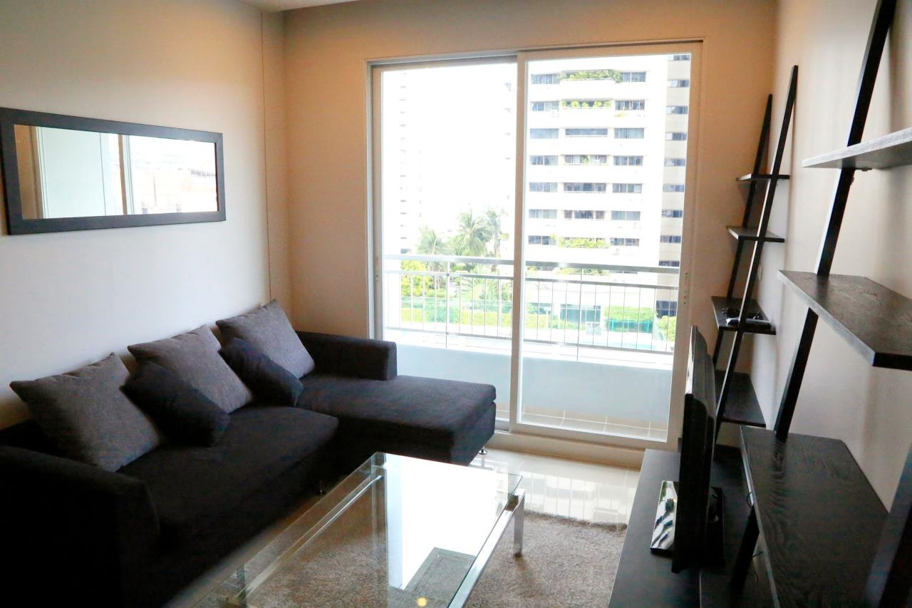 1 bedroom, 1 bathroom Circle Petchaburi 47 sqm size Circle Petchaburi For Rent 20,000THB & For Sale 4.7M