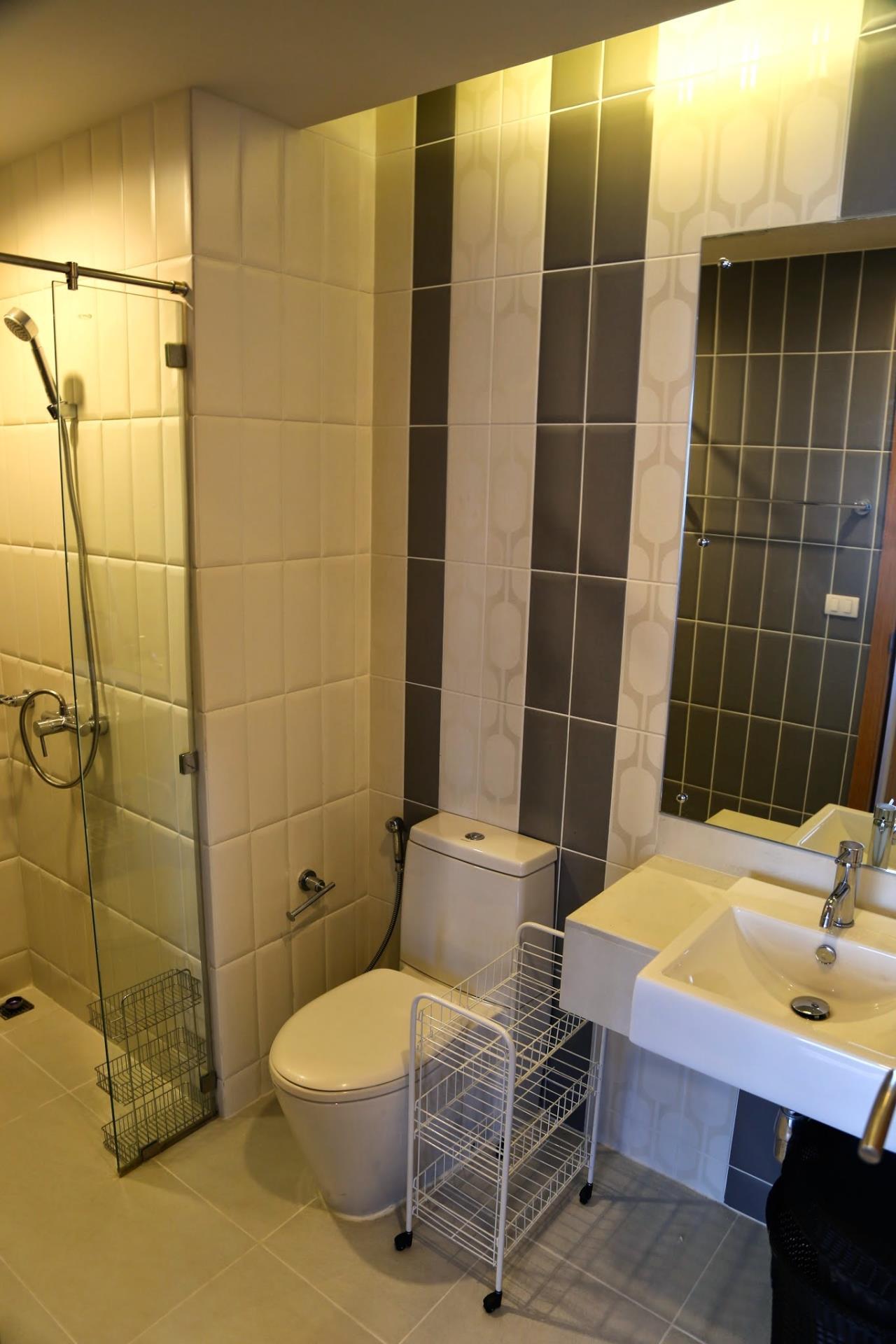 1 bedroom, 1 bathroom Circle Petchaburi 47 sqm size Circle Petchaburi For Rent 20,000THB & For Sale 4.7M