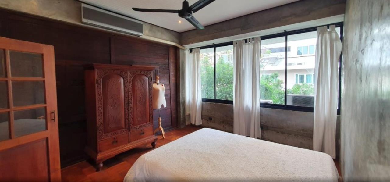 4Bedrooms, 3 Bathrooms 390 sqm size The House Sathorn For Sale 35M Land & House