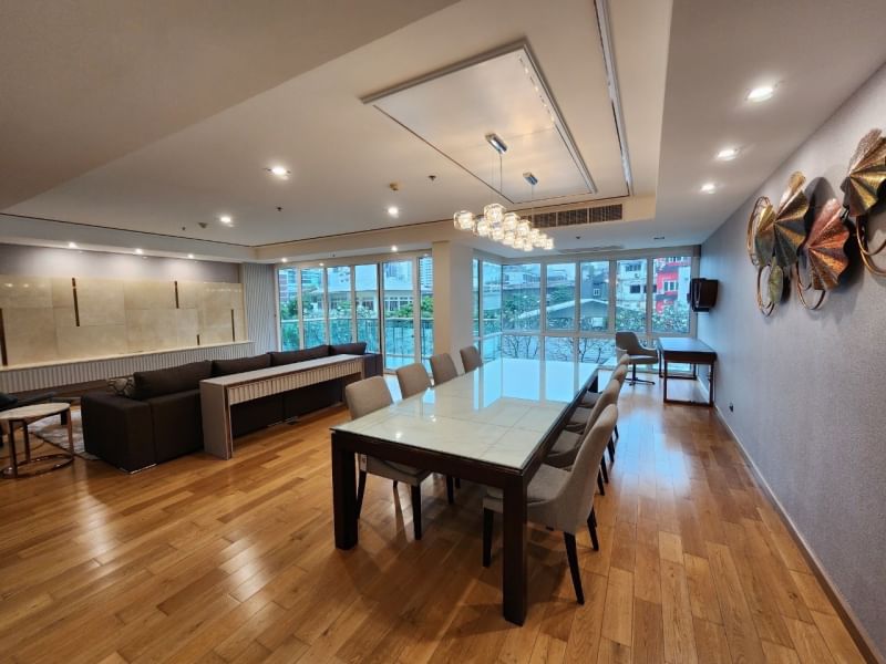 4 bedrooms, 4 bathrooms 296 sqm size Belgravia Residence For Rent 210K THB