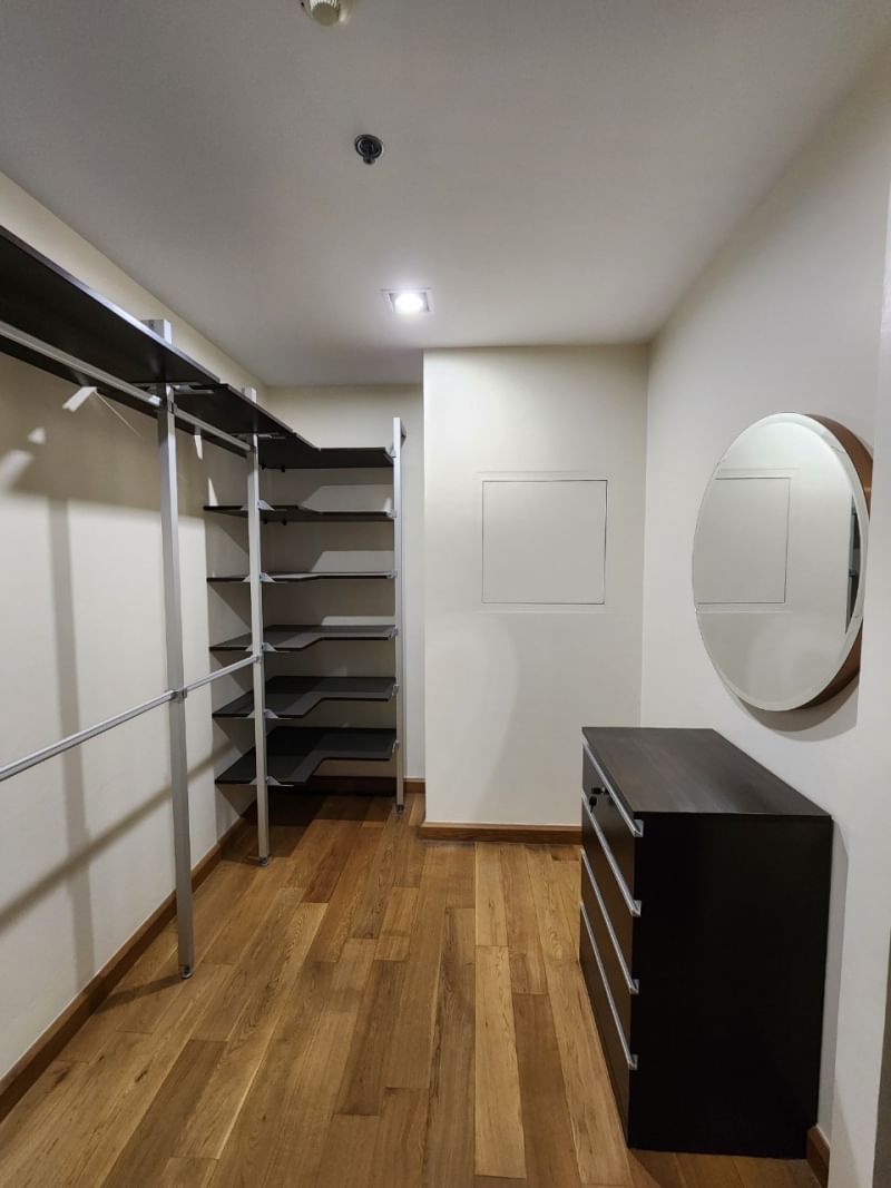 4 bedrooms, 4 bathrooms 296 sqm size Belgravia Residence For Rent 210K THB