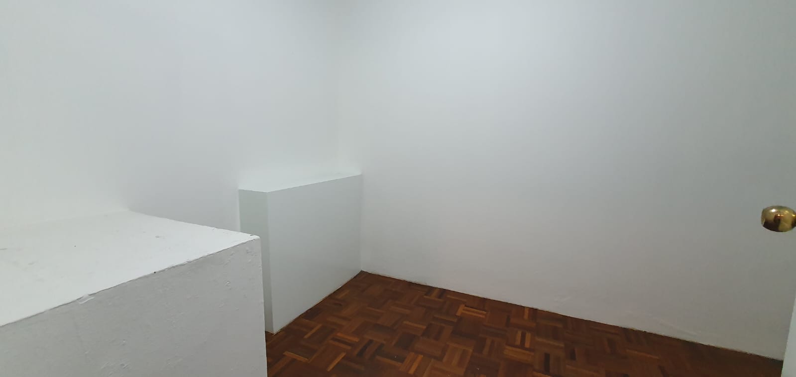3 bedrooms, 3 bathrooms +1 maid room 273sqm size at Trinity Complex For Rent 55KTHB