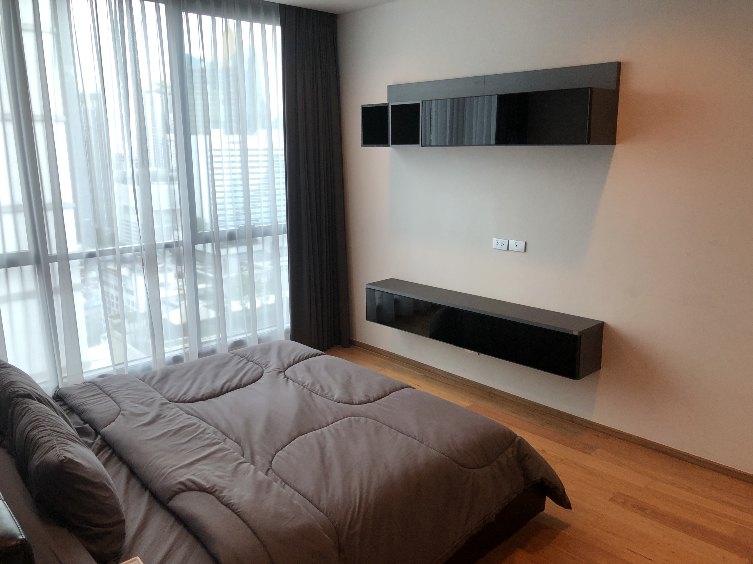 2 bedrooms, 2 bathrooms 110 sqm size Hyde Sukhumvit 13 For Rent