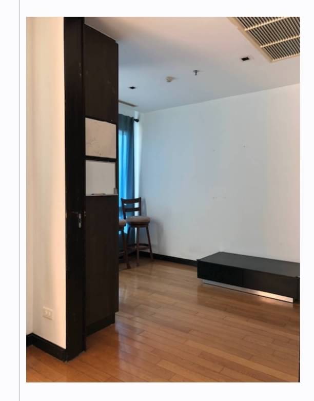 2 Bedrooms, 2 Bathrooms 68 sqm size at The Lofts Yennakart For Rent 35Kthb