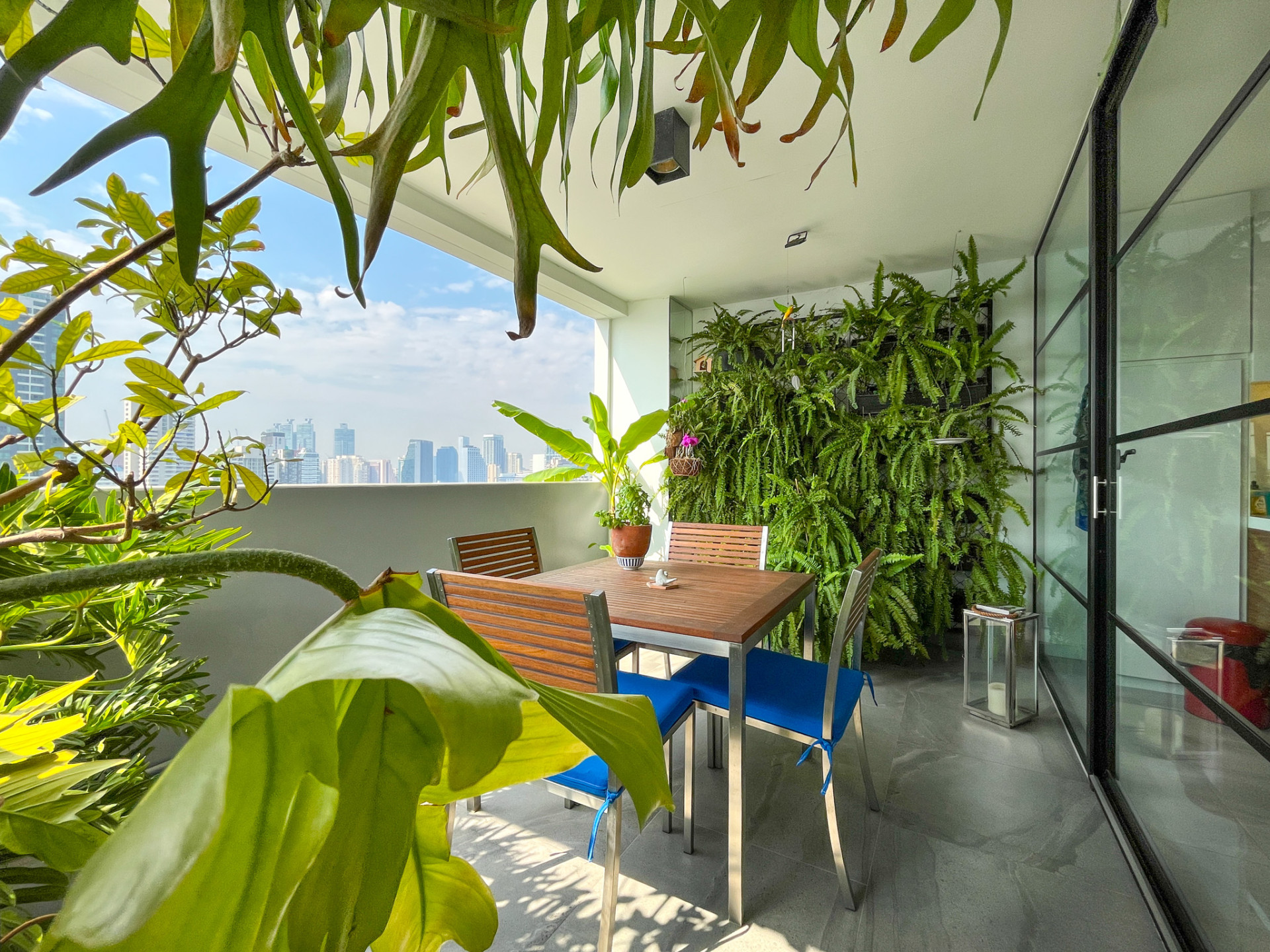 2 Bedrooms, 2 Bathrooms at D.S. Tower 2 Sukhumvit 39 For Rent