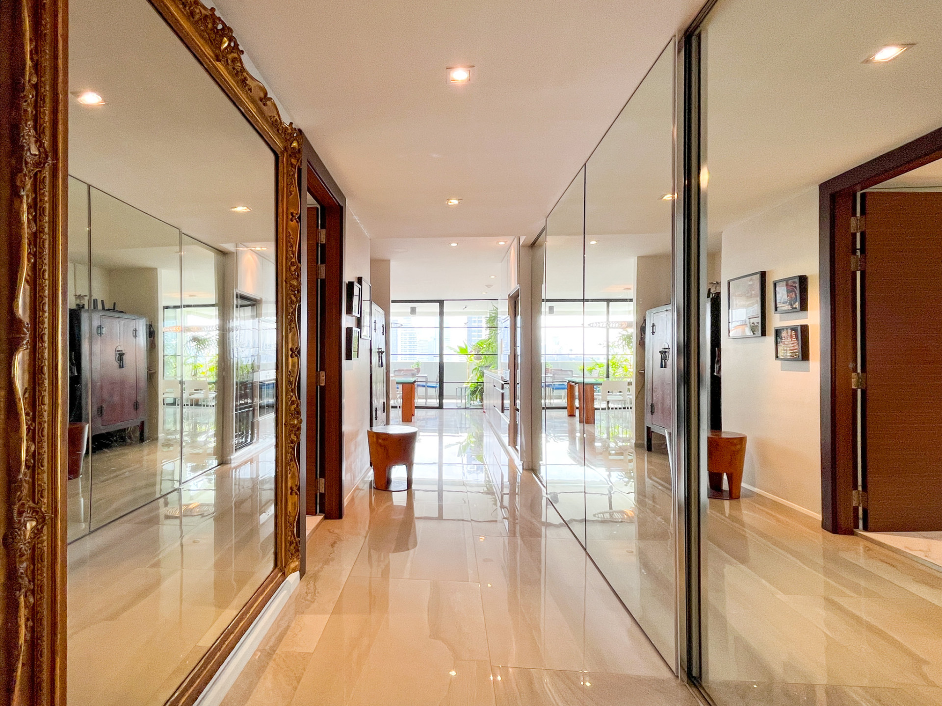 2 Bedrooms, 2 Bathrooms at D.S. Tower 2 Sukhumvit 39 For Rent