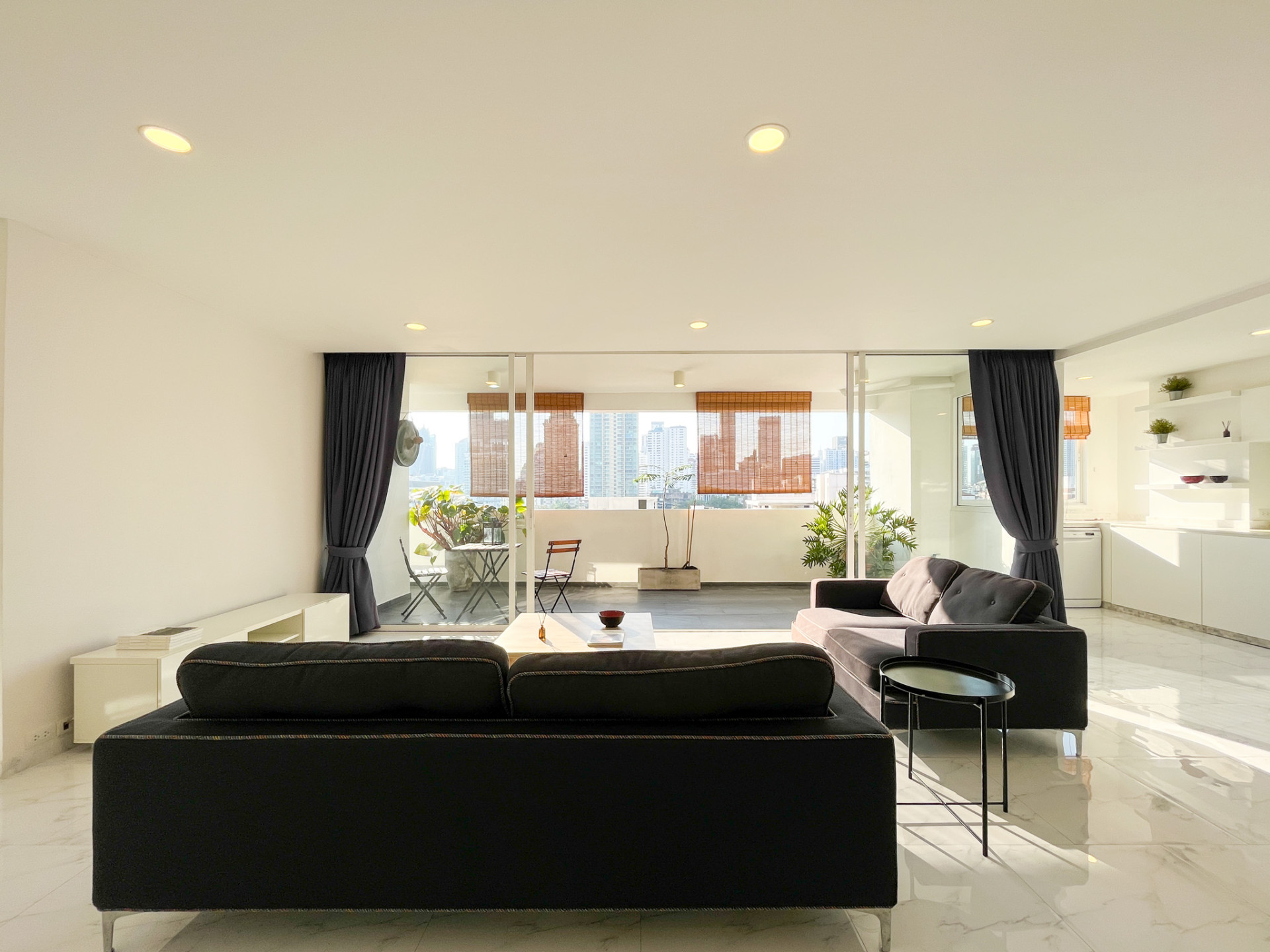 2 Bedrooms, 2 Bathrooms at D.S. Tower 2 Sukhumvit 39 For Rent