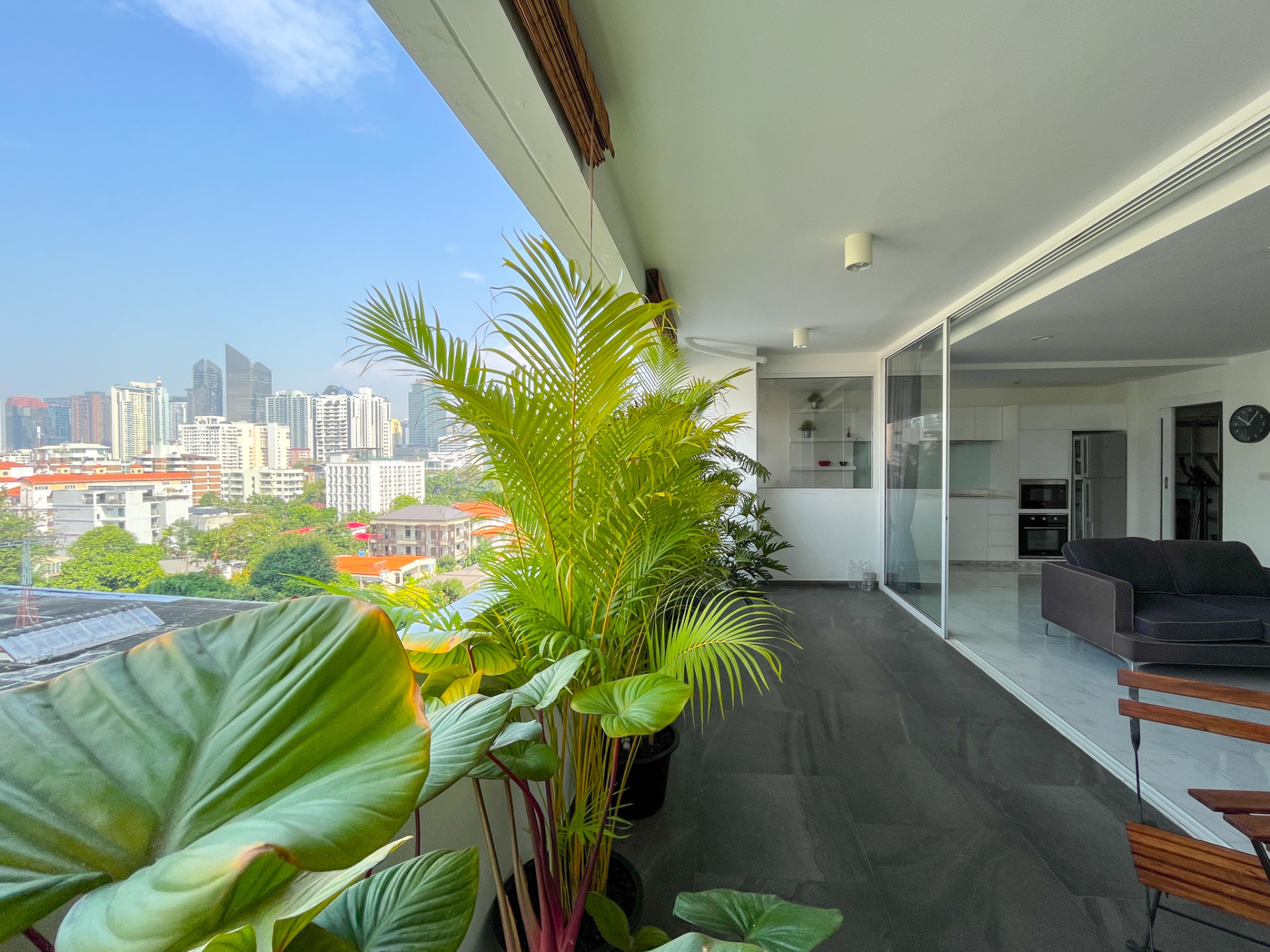 2 Bedrooms, 2 Bathrooms at D.S. Tower 2 Sukhumvit 39 For Rent