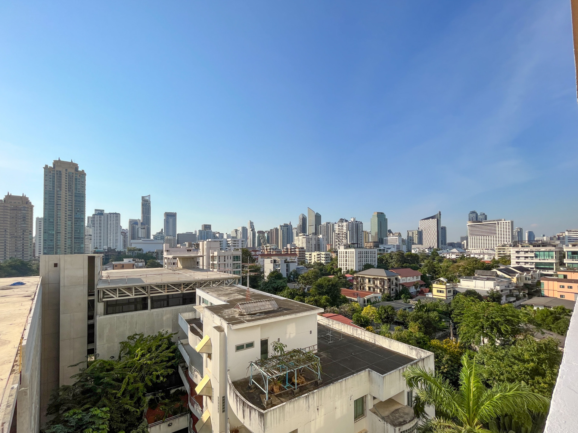 2 Bedrooms, 2 Bathrooms at D.S. Tower 2 Sukhumvit 39 For Rent