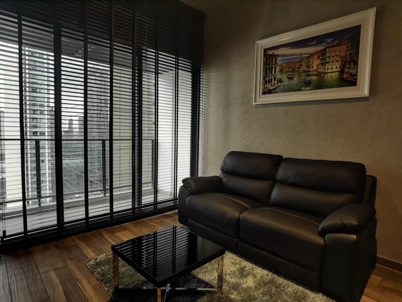 1 Bedroom, 1 Bathroom 49sqm size at The Lofts Asoke For Rent 32KTHB
