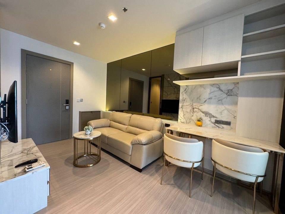 2 bedrooms, 2 Bathrooms 94 sqm at Sathorn Gardens For Rent 40KTBH
