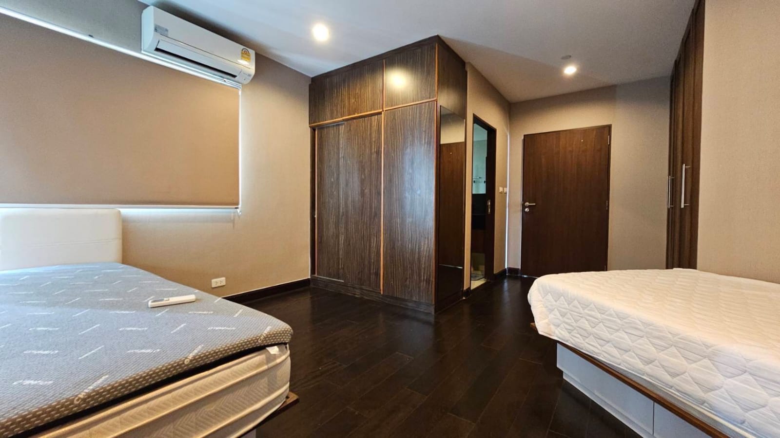 2 bedrooms, 2 Bathrooms 94 sqm at Sathorn Gardens For Rent 40KTBH