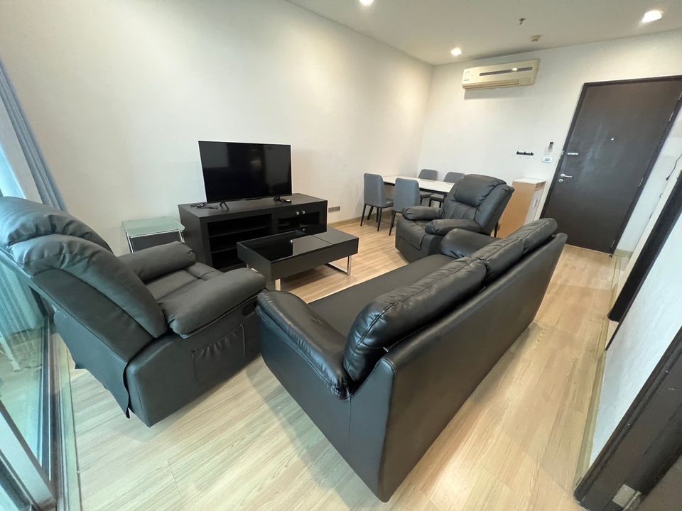 1 bedroom, 1 bathroom 52 sqm at Sky Walk Condominium For Rent 25,000 Baht/Month