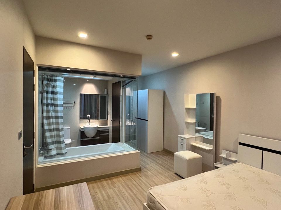 1 bedroom, 1 bathroom 52 sqm at Sky Walk Condominium For Rent 25,000 Baht/Month