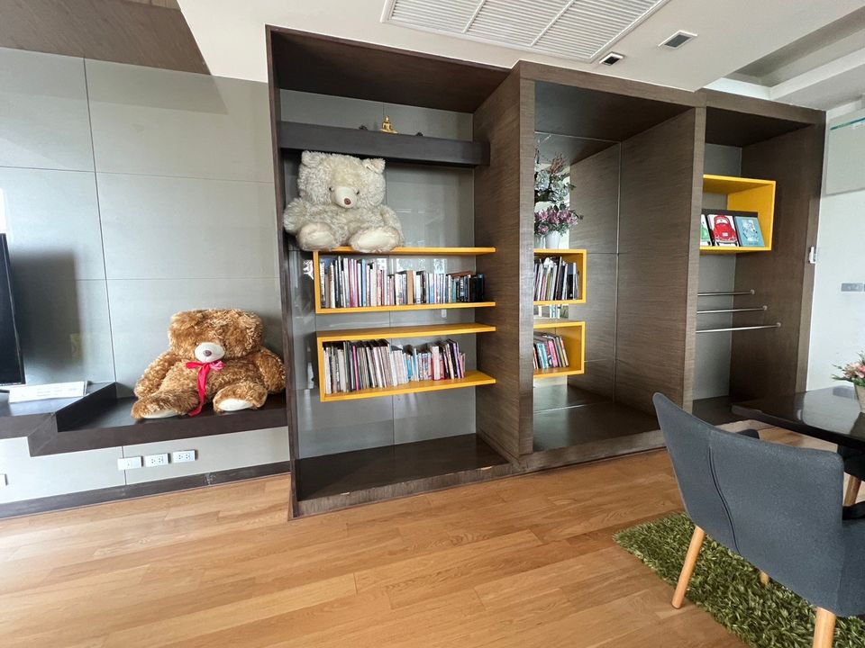 1 bedroom, 1 bathroom 52 sqm at Sky Walk Condominium For Rent 25,000 Baht/Month