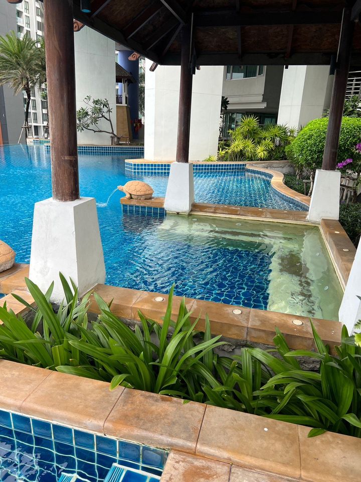 1 bedroom, 1 bathroom 52 sqm at Sky Walk Condominium For Rent 25,000 Baht/Month