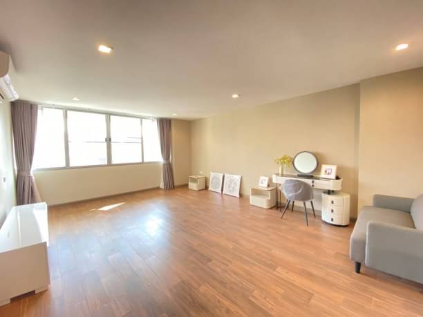3 Bedroom, 3 Bathroom 257 sqm size at D.S. Tower 1