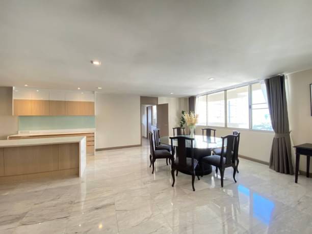 3 Bedroom, 3 Bathroom 257 sqm size at D.S. Tower 1 For Rent 100K THB