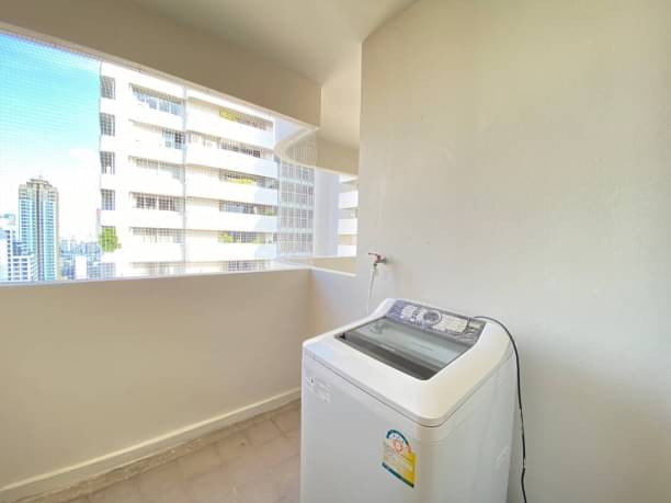 3 Bedroom, 3 Bathroom 257 sqm size at D.S. Tower 1