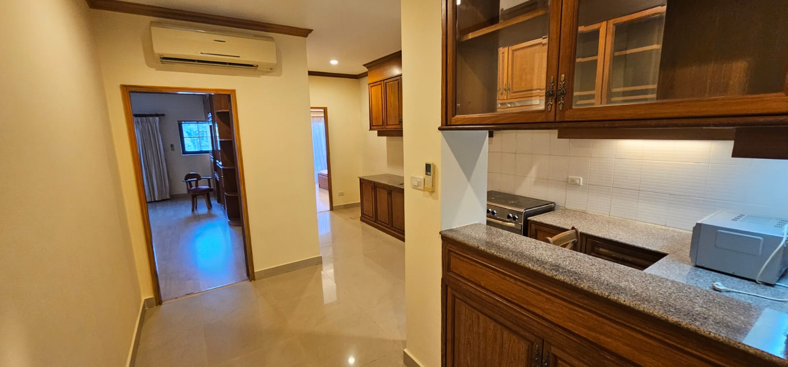 3 Bedrooms, 3 Bathrooms 200 sqm size at El Patio For Rent
