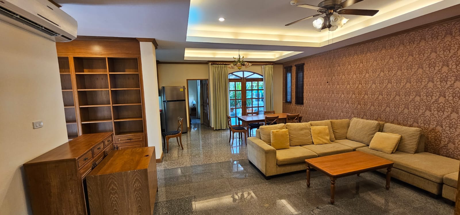 2 Bedrooms, 2 Bathrooms 170sqm size at El patio Sukhumvit 31 For Rent 35K THB