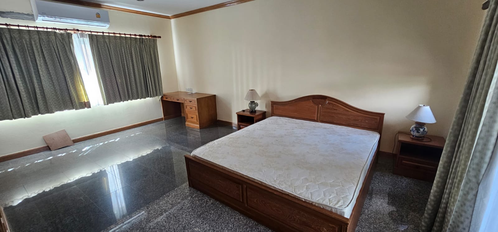 2 Bedrooms, 2 Bathrooms 170sqm size at El patio Sukhumvit 31 For Rent 35K THB